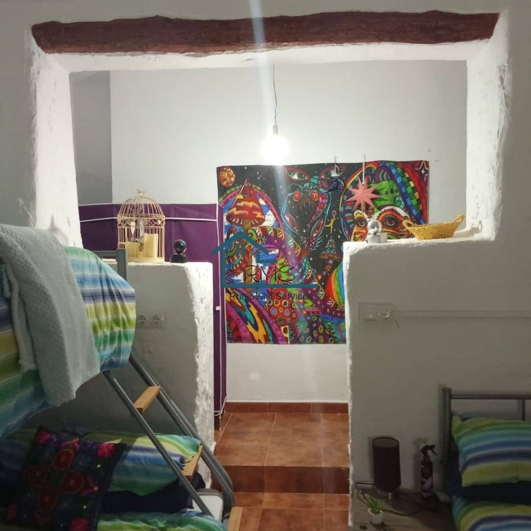 5 soveværelse Rækkehus til salg i El Contador med swimmingpool - € 90.000 (Ref: 8857820)