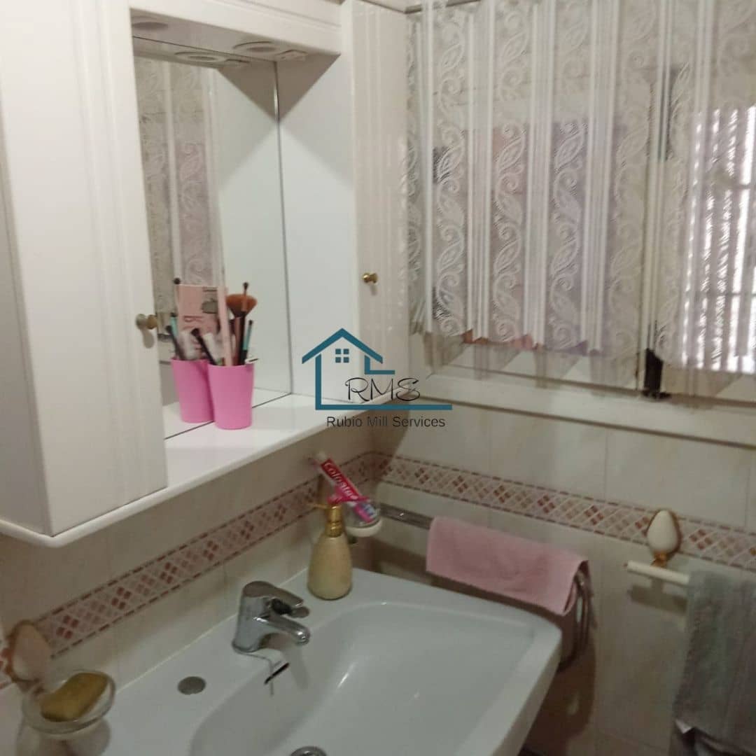 5 soveværelse Rækkehus til salg i El Contador med swimmingpool - € 90.000 (Ref: 8857820)