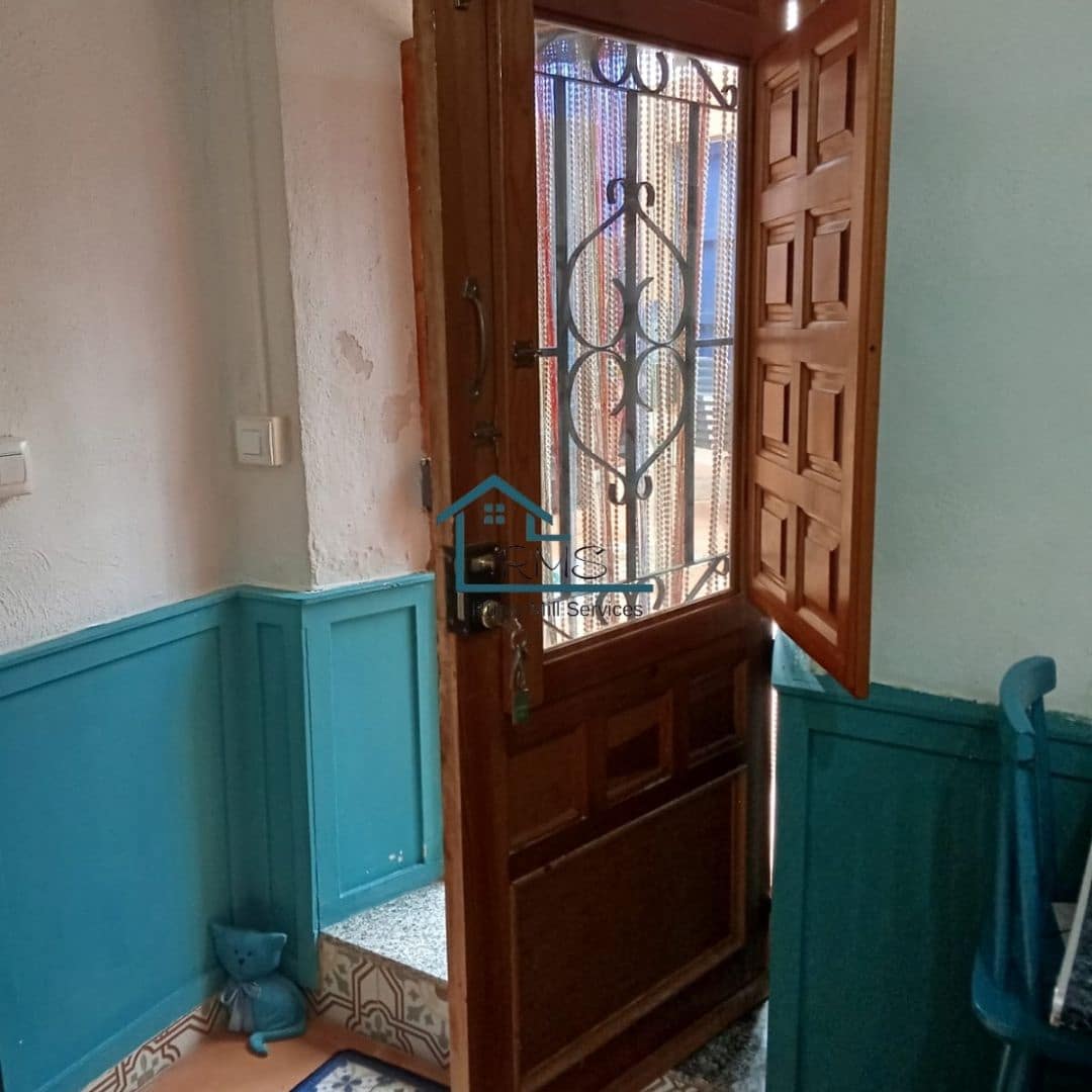 5 soveværelse Rækkehus til salg i El Contador med swimmingpool - € 90.000 (Ref: 8857820)