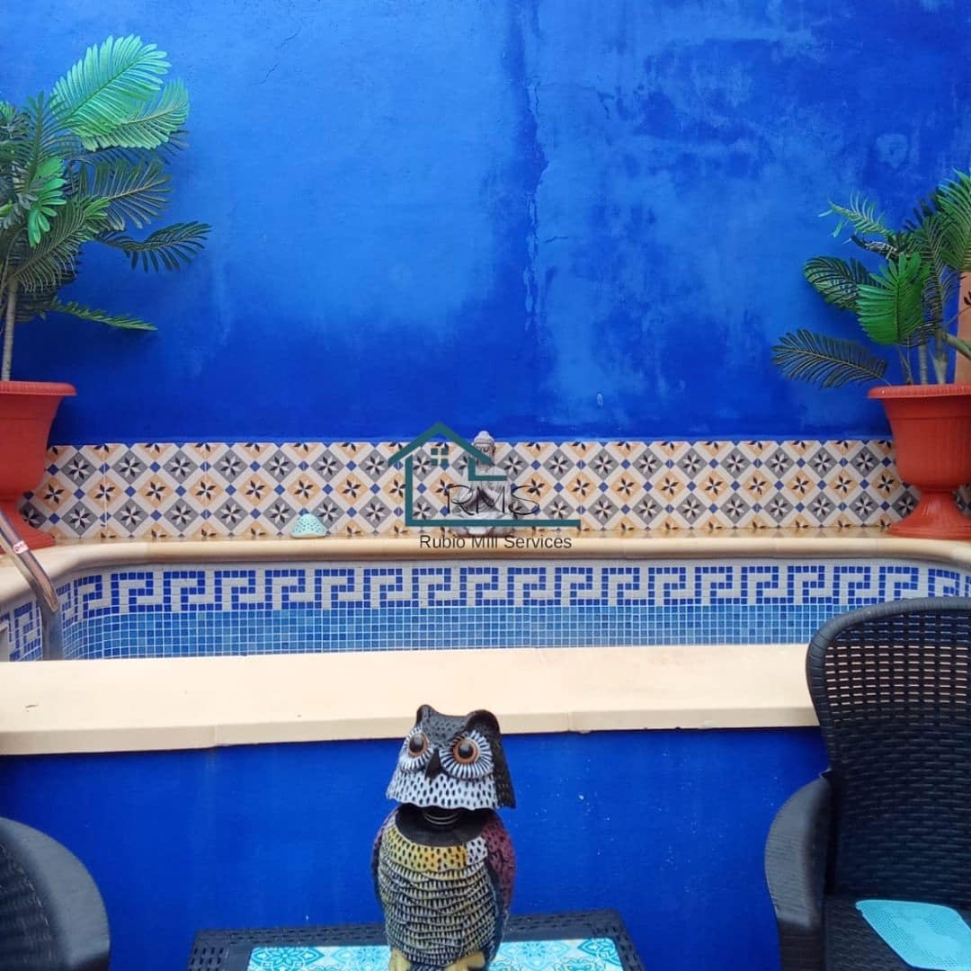 5 soveværelse Rækkehus til salg i El Contador med swimmingpool - € 90.000 (Ref: 8857820)