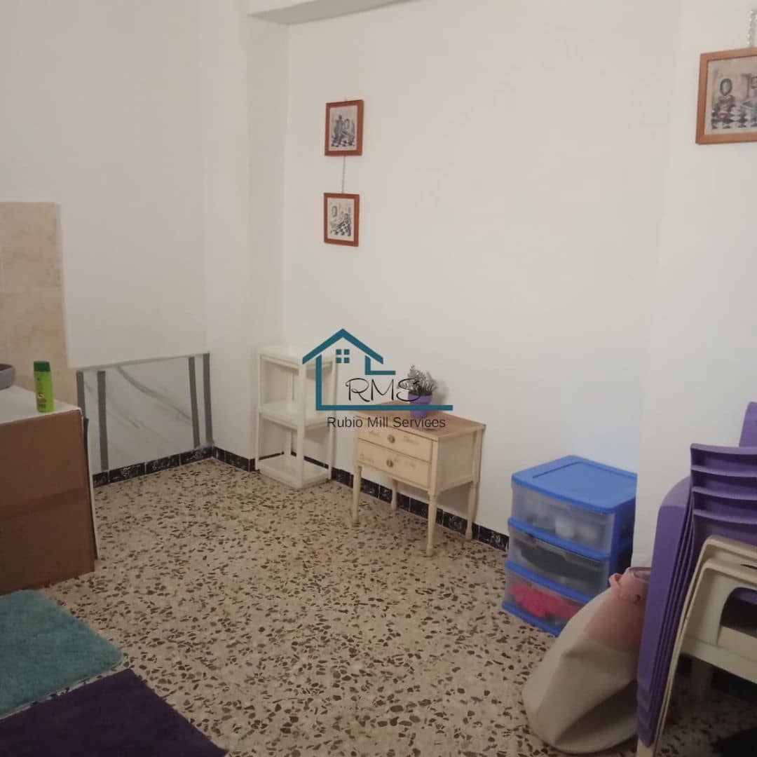 5 soveværelse Rækkehus til salg i El Contador med swimmingpool - € 90.000 (Ref: 8857820)