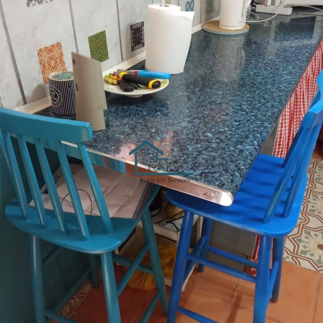 5 soveværelse Rækkehus til salg i El Contador med swimmingpool - € 90.000 (Ref: 8857820)