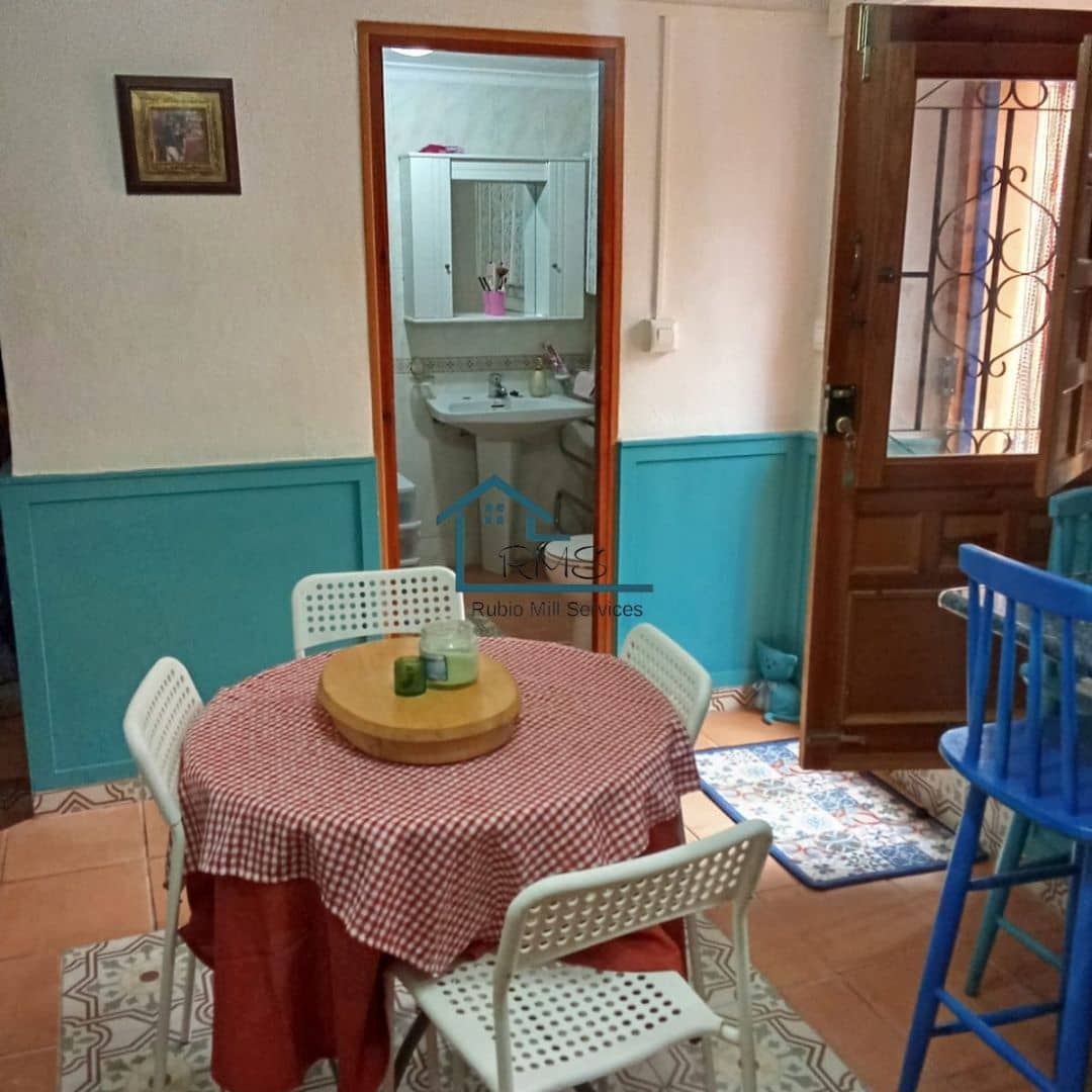 5 soveværelse Rækkehus til salg i El Contador med swimmingpool - € 90.000 (Ref: 8857820)