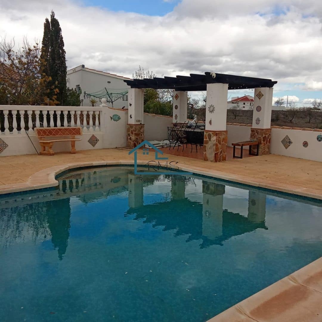 4 slaapkamer Villa te koop in Velez-Rubio met zwembad garage - € 330.000 (Ref: 8864131)