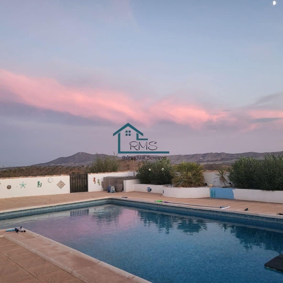 4 slaapkamer Villa te koop in Velez-Rubio met zwembad garage - € 330.000 (Ref: 8864131)