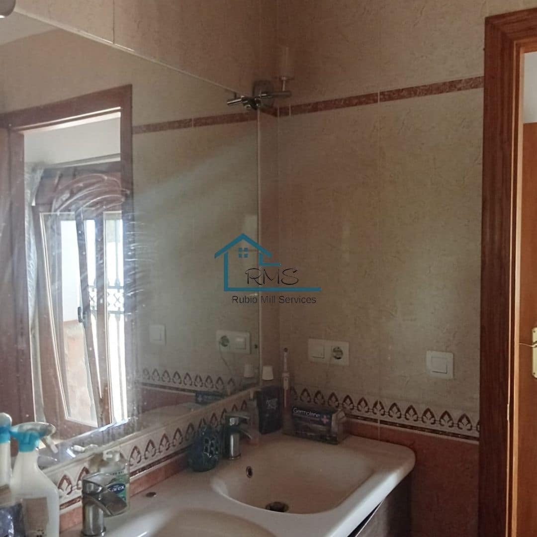 4 slaapkamer Villa te koop in Velez-Rubio met zwembad garage - € 330.000 (Ref: 8864131)