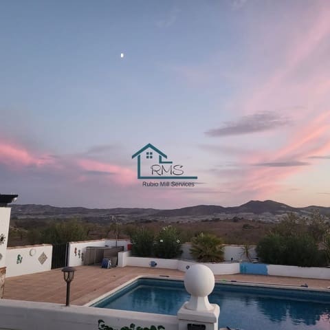 4 slaapkamer Villa te koop in Vélez-Rubio met zwembad garage - € 330.000 (Ref: 8864131)