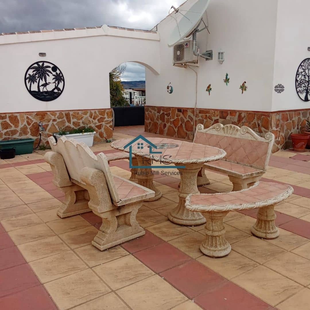 4 slaapkamer Villa te koop in Velez-Rubio met zwembad garage - € 330.000 (Ref: 8864131)