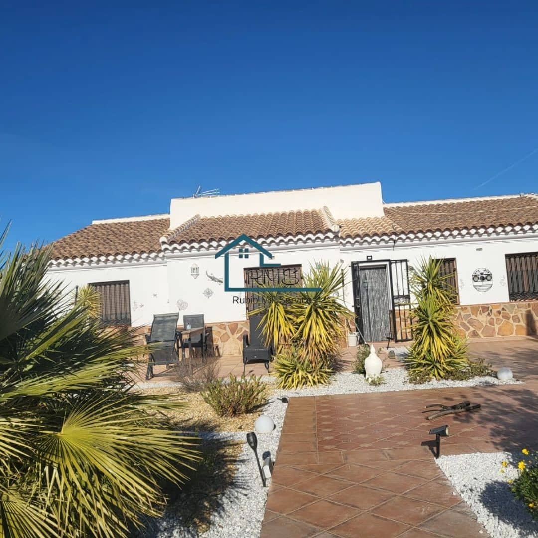 4 slaapkamer Villa te koop in Velez-Rubio met zwembad garage - € 330.000 (Ref: 8864131)