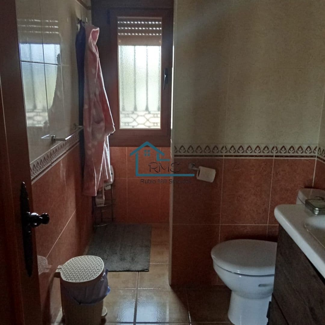 4 slaapkamer Villa te koop in Velez-Rubio met zwembad garage - € 330.000 (Ref: 8864131)