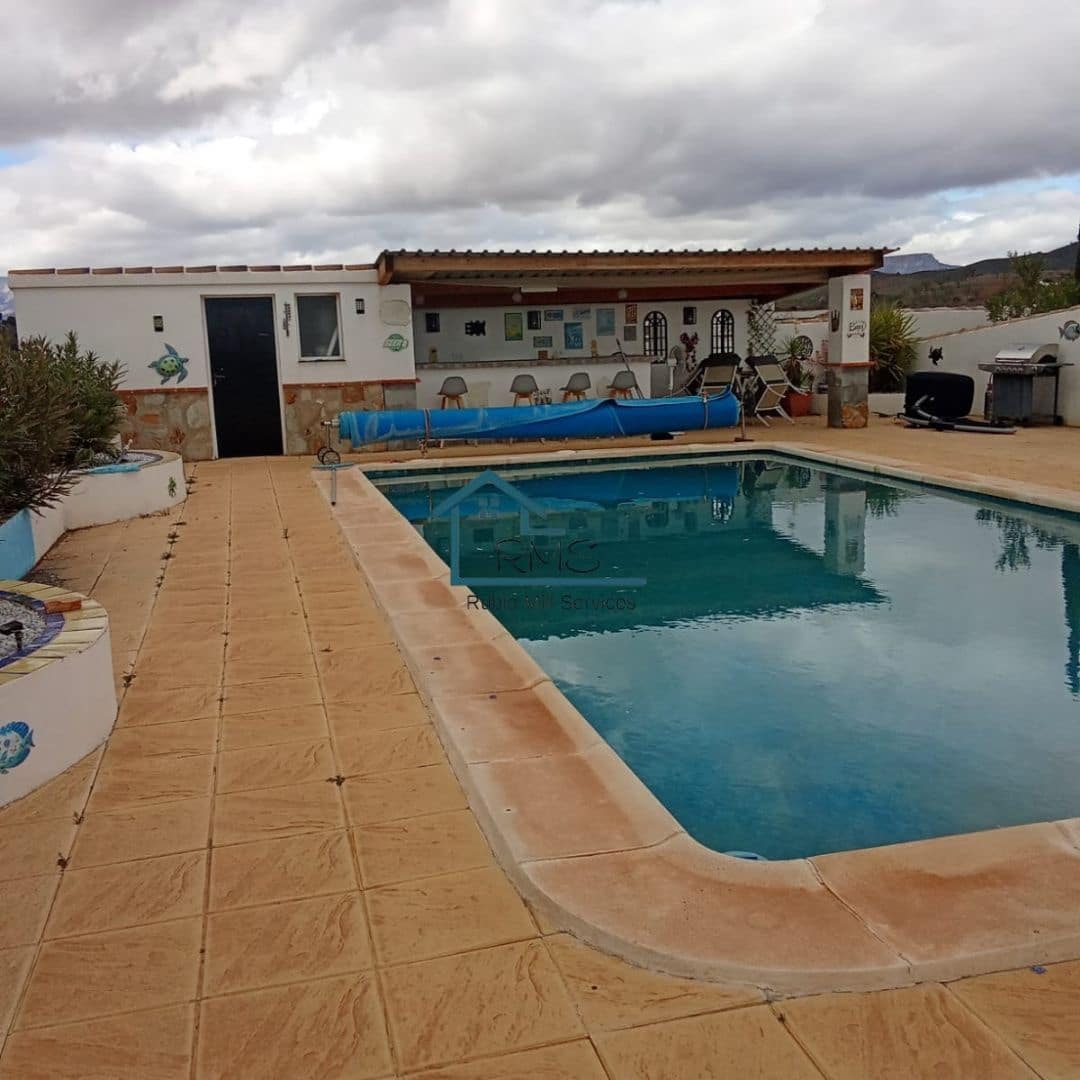 4 slaapkamer Villa te koop in Velez-Rubio met zwembad garage - € 330.000 (Ref: 8864131)