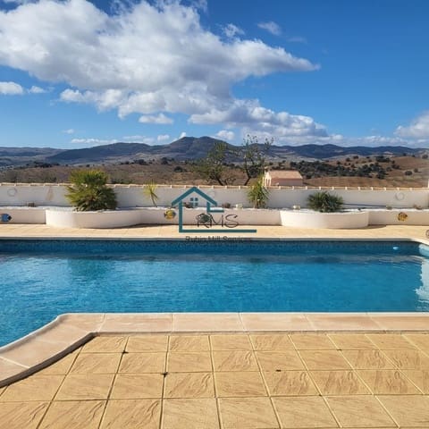 4 slaapkamer Villa te koop in Vélez-Rubio met zwembad garage - € 330.000 (Ref: 8864131)