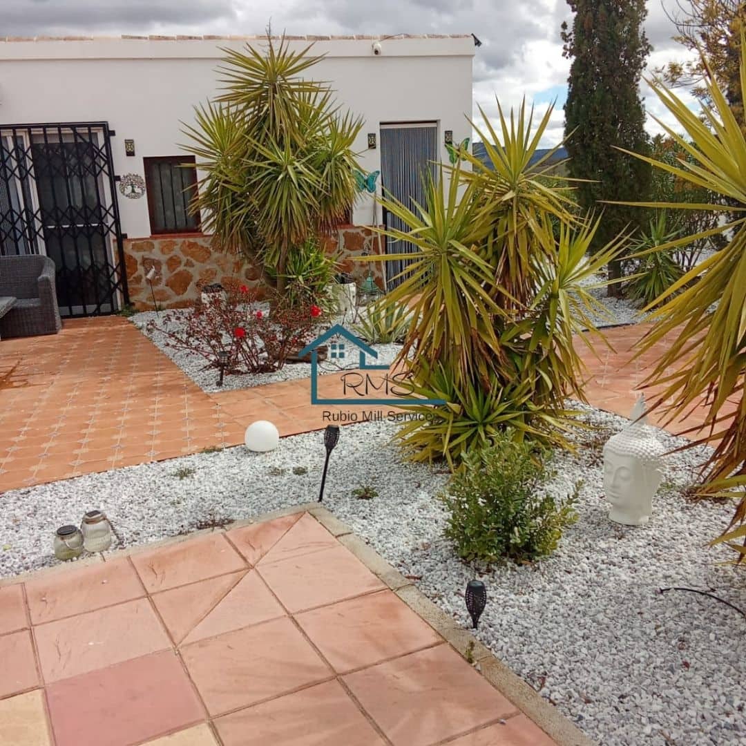 4 slaapkamer Villa te koop in Velez-Rubio met zwembad garage - € 330.000 (Ref: 8864131)