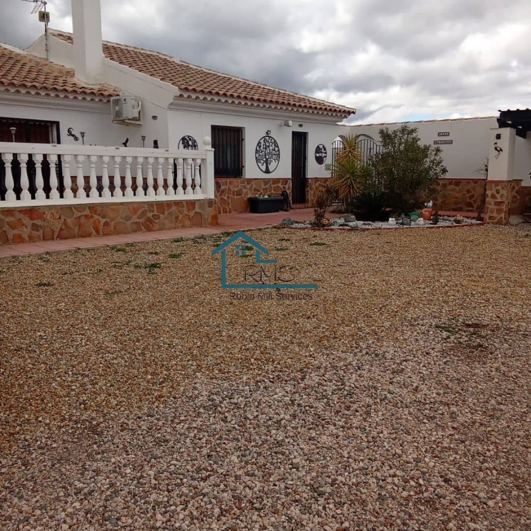 4 slaapkamer Villa te koop in Velez-Rubio met zwembad garage - € 330.000 (Ref: 8864131)