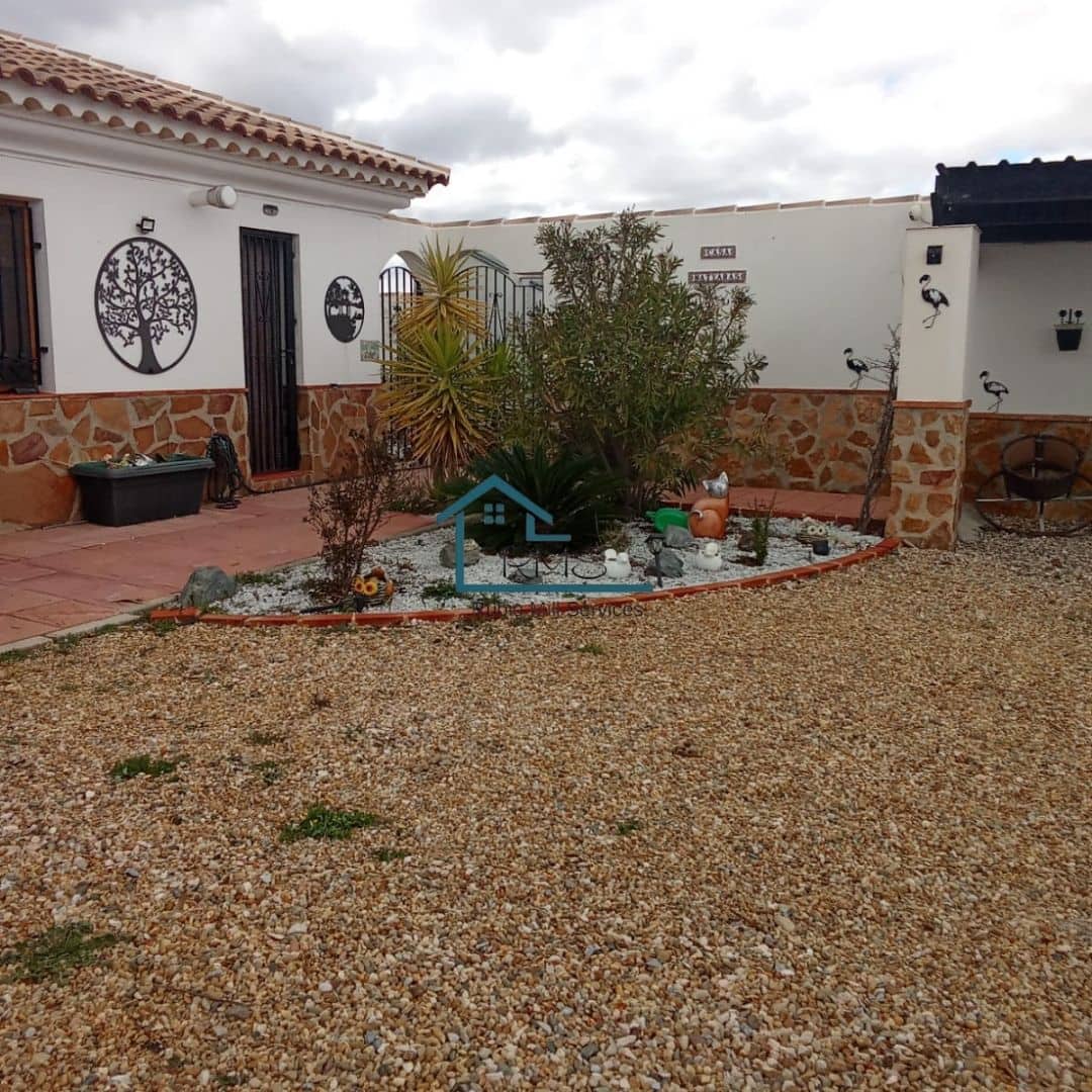 4 slaapkamer Villa te koop in Velez-Rubio met zwembad garage - € 330.000 (Ref: 8864131)