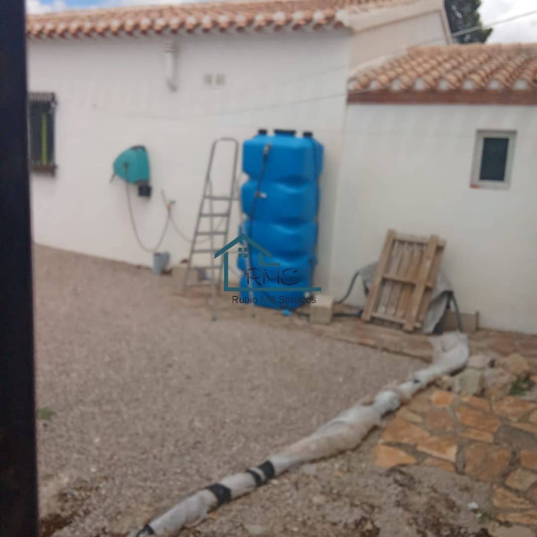 6 soveværelse Finca/Landehus til salg i Chirivel med swimmingpool garage - € 530.000 (Ref: 8971248)