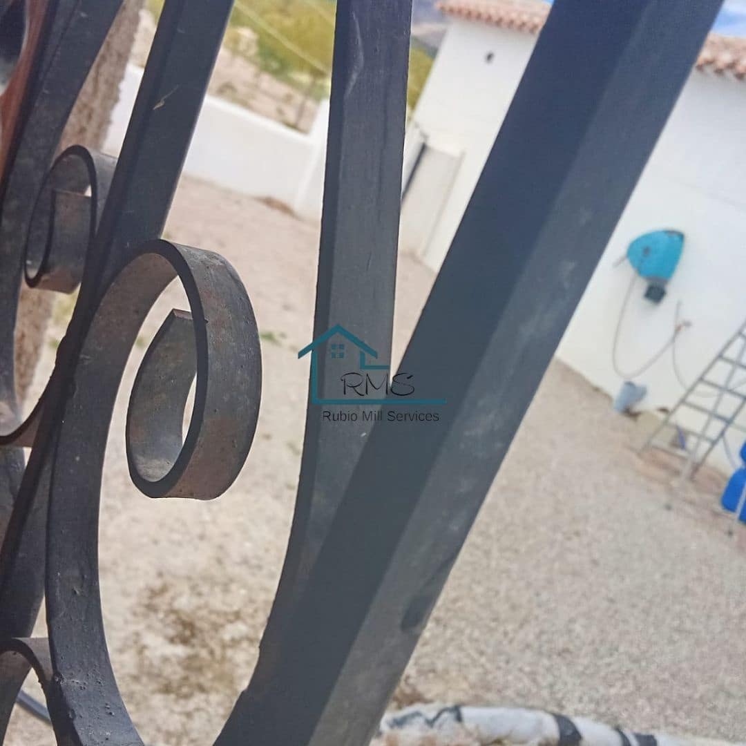 6 soveværelse Finca/Landehus til salg i Chirivel med swimmingpool garage - € 530.000 (Ref: 8971248)