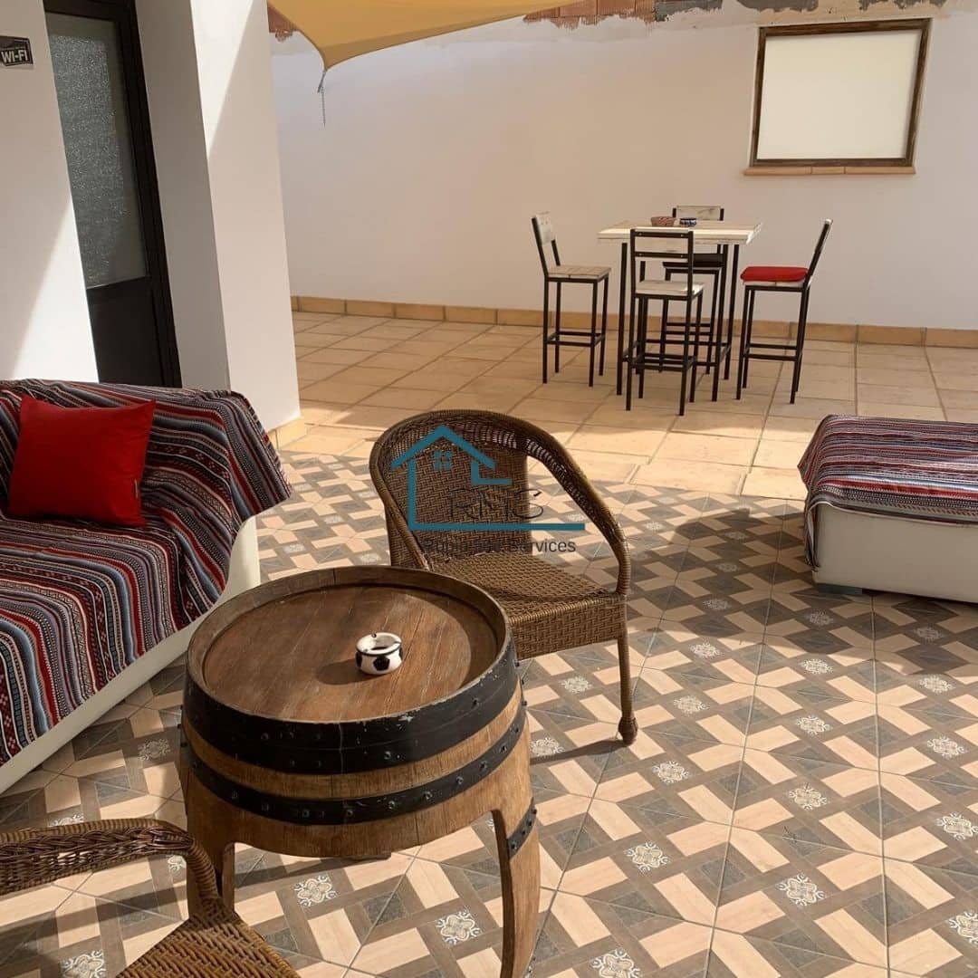 6 soveværelse Finca/Landehus til salg i Chirivel med swimmingpool garage - € 530.000 (Ref: 8971248)