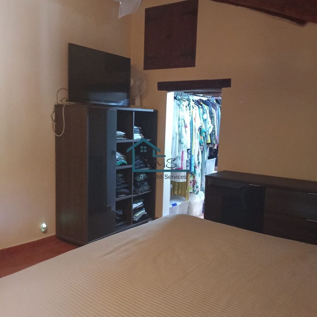 6 soveværelse Finca/Landehus til salg i Chirivel med swimmingpool garage - € 530.000 (Ref: 8971248)