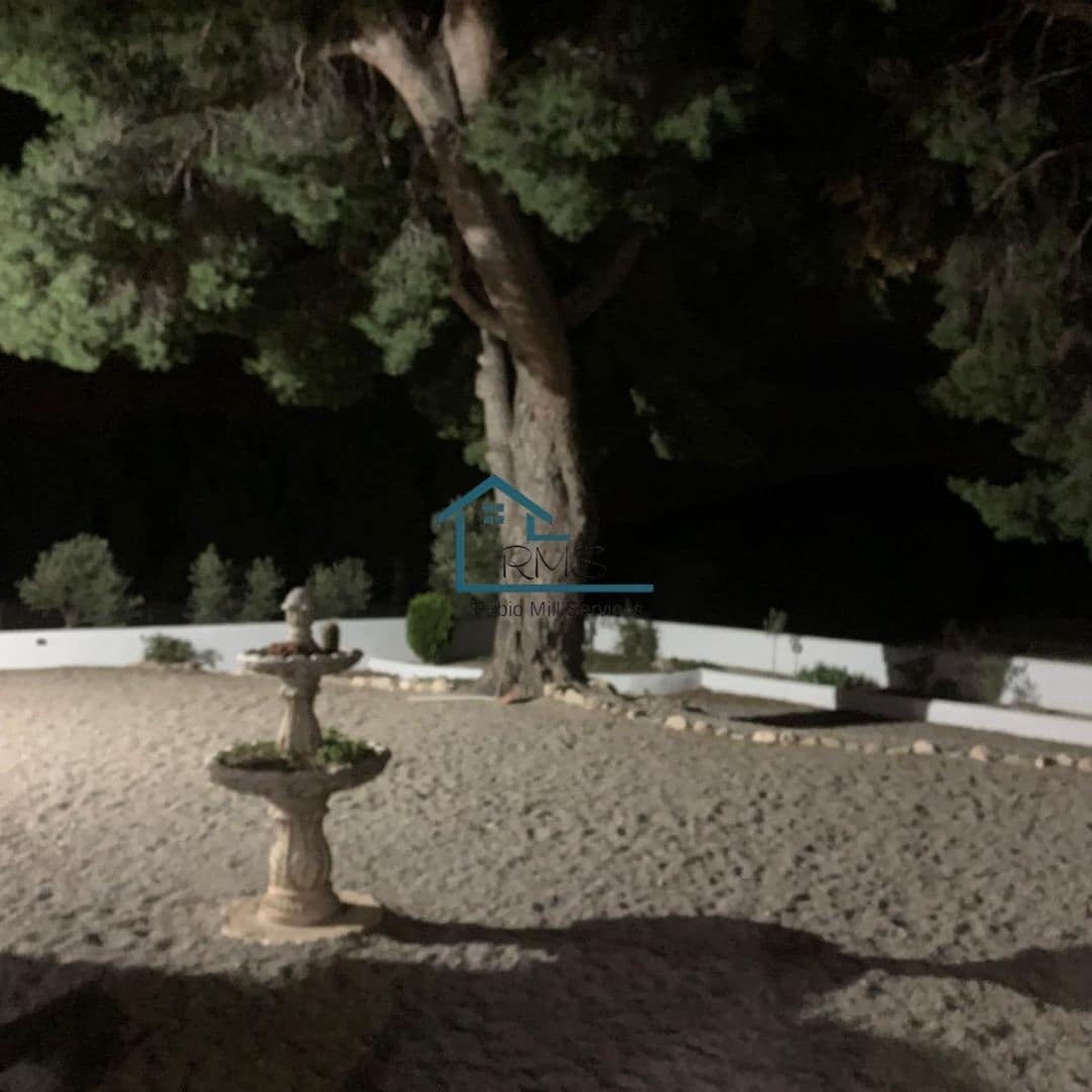 6 soveværelse Finca/Landehus til salg i Chirivel med swimmingpool garage - € 530.000 (Ref: 8971248)