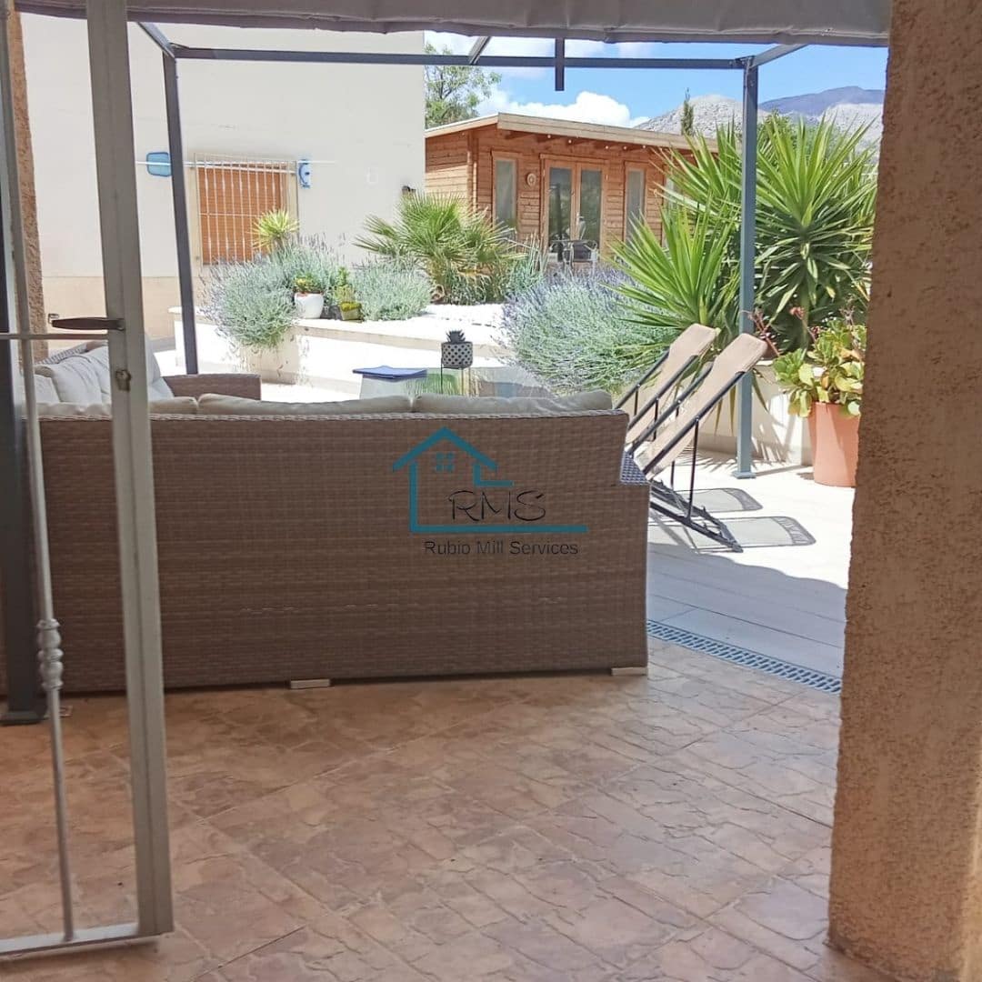 3 bedroom Villa for sale in Velez-Rubio with pool garage - € 320,000 (Ref: 8994375)