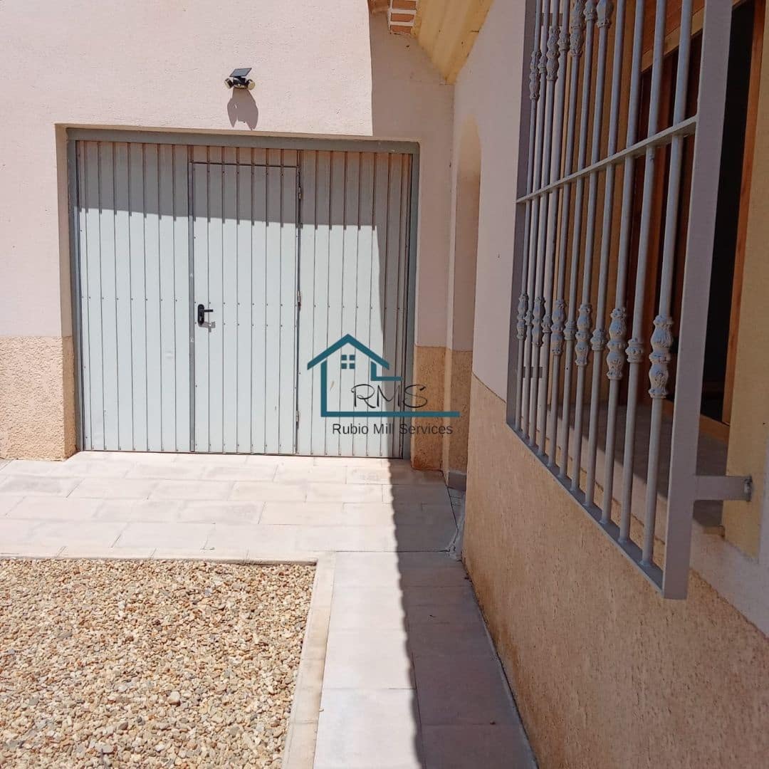 3 bedroom Villa for sale in Velez-Rubio with pool garage - € 320,000 (Ref: 8994375)