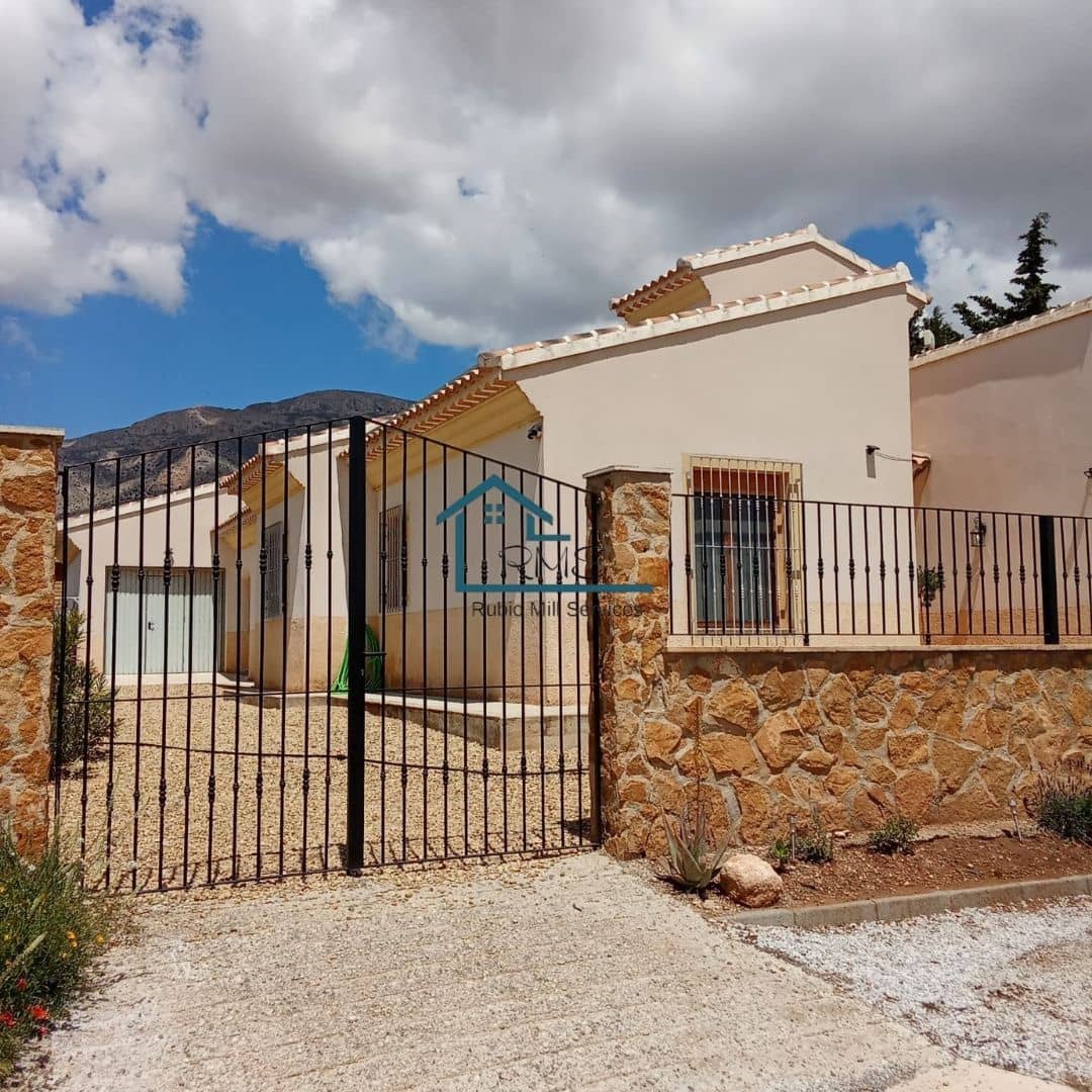3 bedroom Villa for sale in Velez-Rubio with pool garage - € 320,000 (Ref: 8994375)