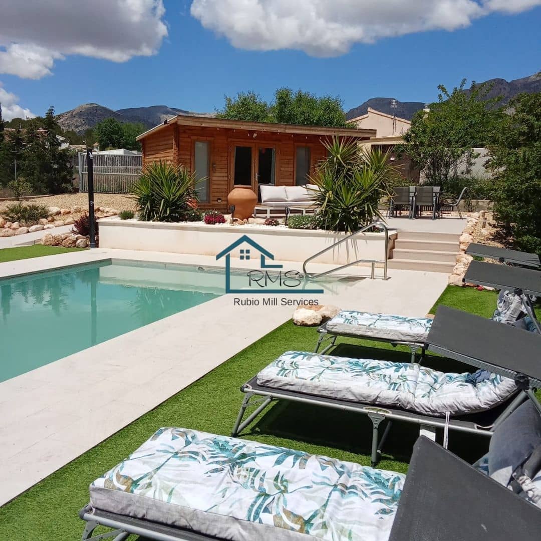 3 bedroom Villa for sale in Velez-Rubio with pool garage - € 320,000 (Ref: 8994375)