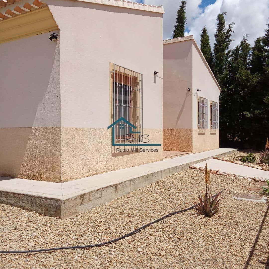3 bedroom Villa for sale in Velez-Rubio with pool garage - € 320,000 (Ref: 8994375)