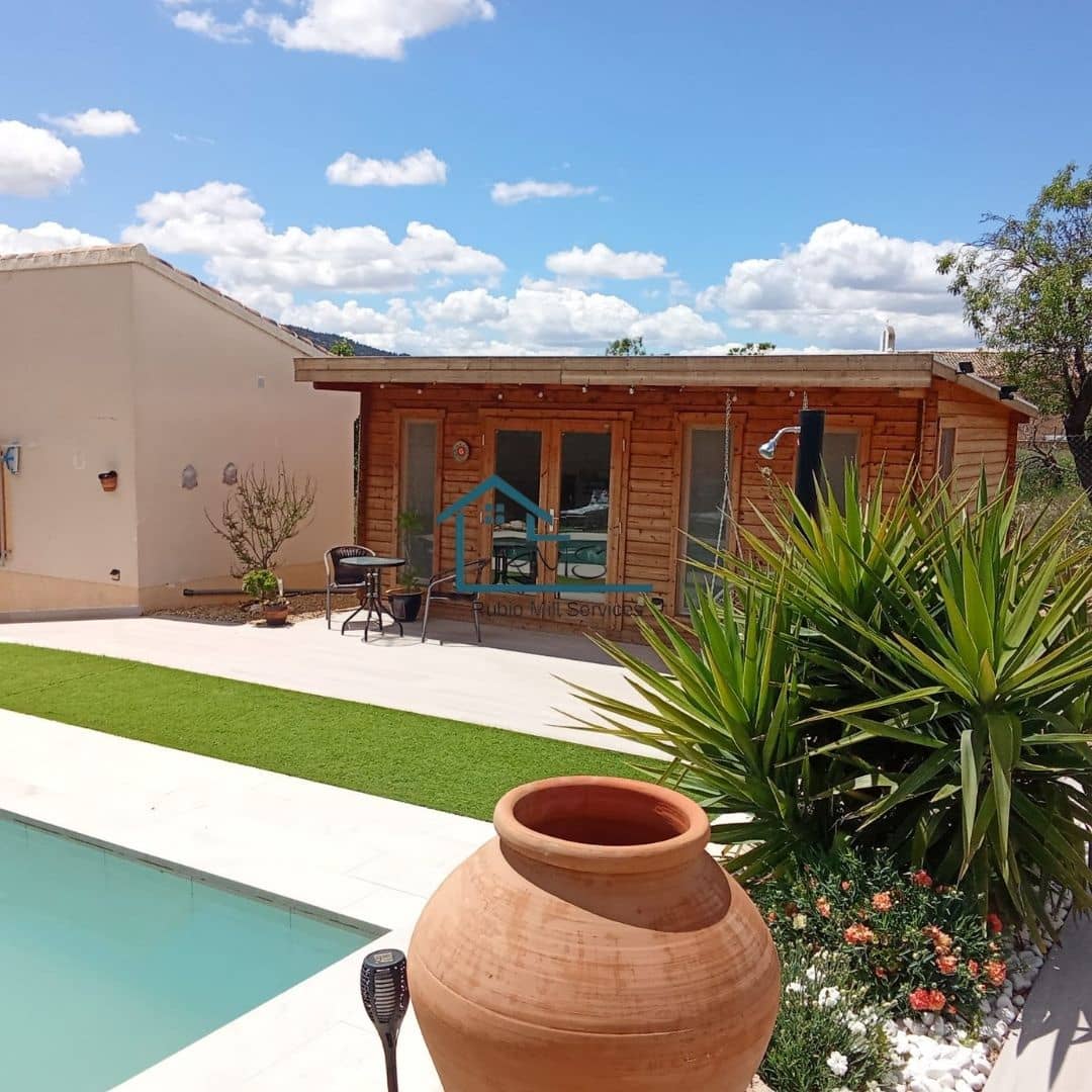 3 bedroom Villa for sale in Velez-Rubio with pool garage - € 320,000 (Ref: 8994375)