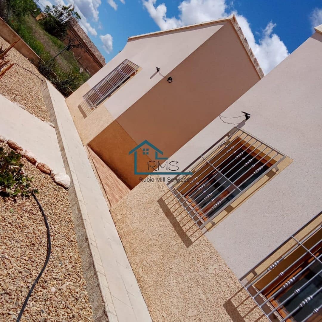 3 bedroom Villa for sale in Velez-Rubio with pool garage - € 320,000 (Ref: 8994375)