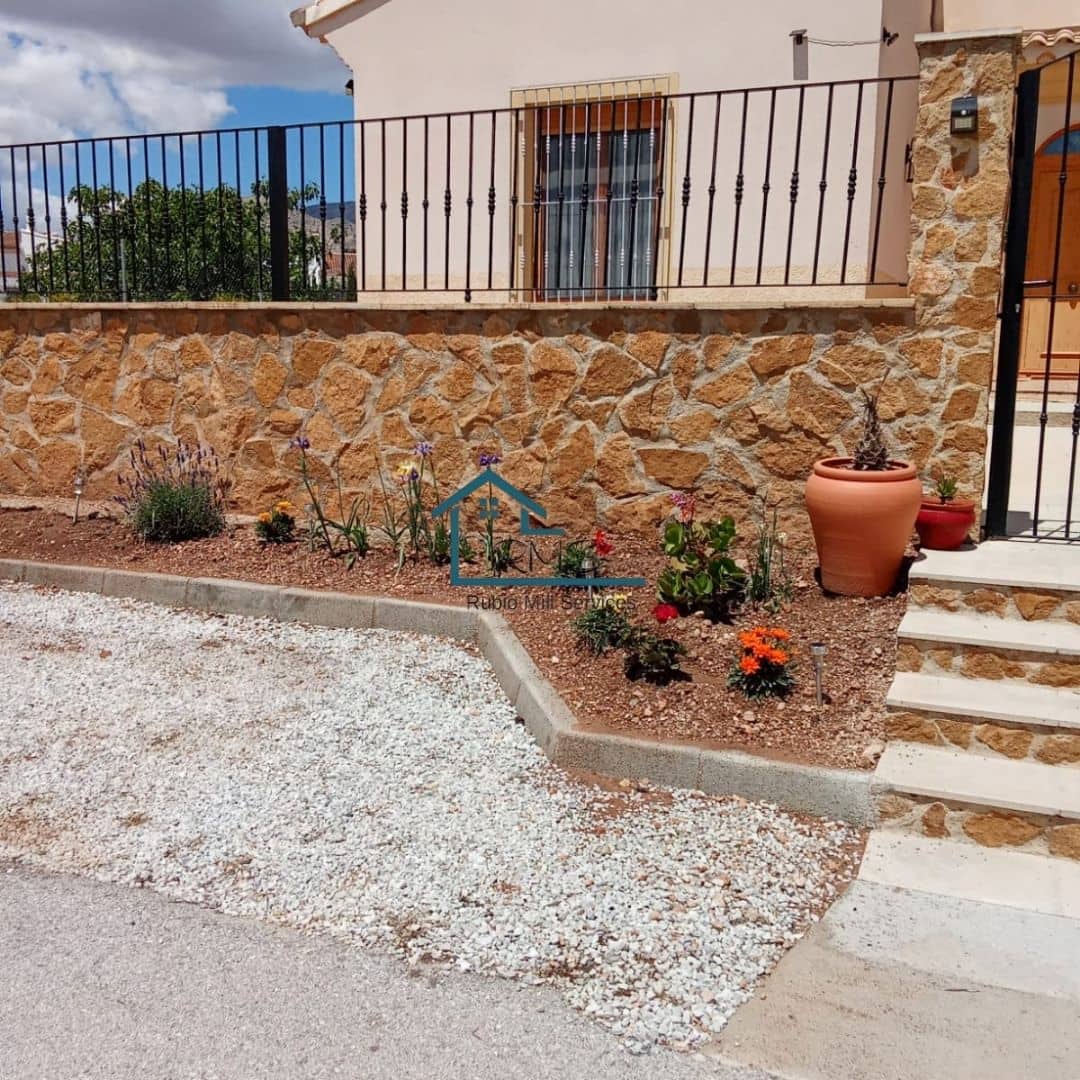 3 bedroom Villa for sale in Velez-Rubio with pool garage - € 320,000 (Ref: 8994375)