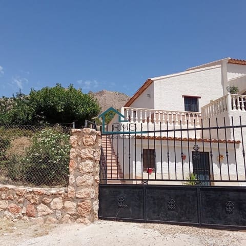 6 slaapkamer Villa te koop in Vélez-Blanco met zwembad garage - € 399.950 (Ref: 9135892)