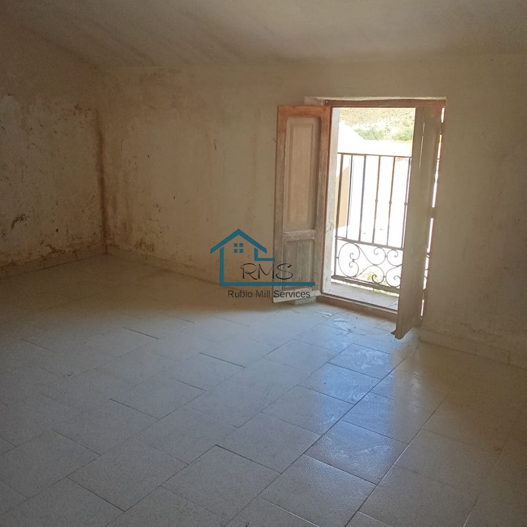 3 soveværelse Rækkehus til salg i Velez-Rubio med garage - € 90.000 (Ref: 9135911)