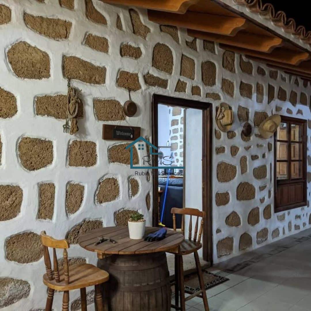 4 soveværelse Villa til salg i Granadilla de Abona med swimmingpool - € 595.000 (Ref: 9218817)