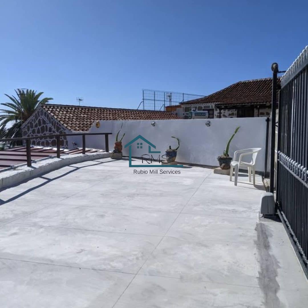 4 soveværelse Villa til salg i Granadilla de Abona med swimmingpool - € 595.000 (Ref: 9218817)