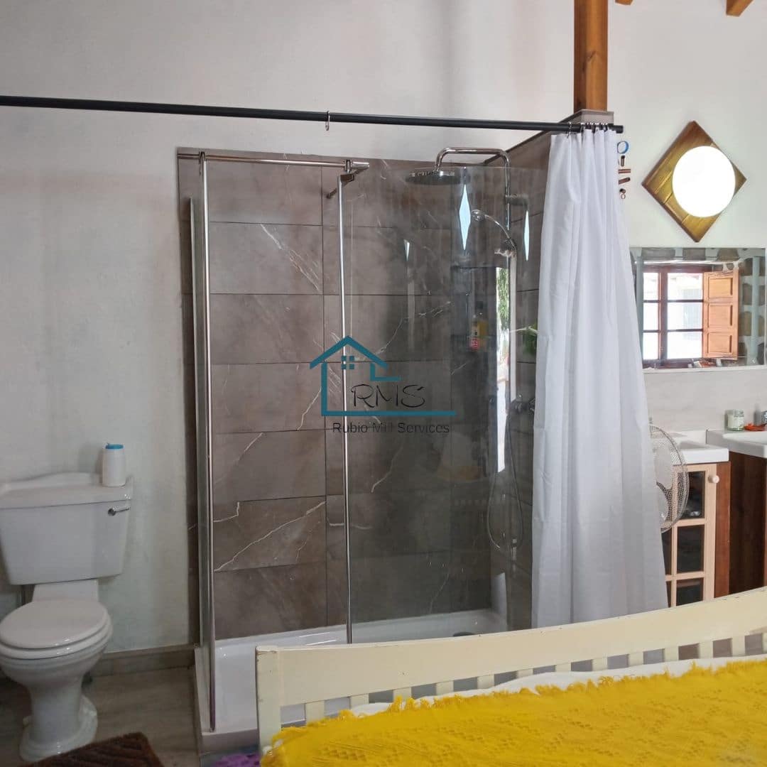 4 soveværelse Villa til salg i Granadilla de Abona med swimmingpool - € 595.000 (Ref: 9218817)