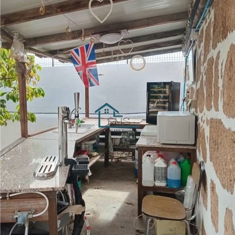 4 soveværelse Villa til salg i Granadilla de Abona med swimmingpool - € 595.000 (Ref: 9218817)