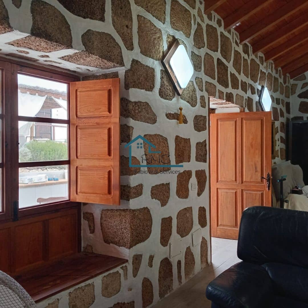 4 soveværelse Villa til salg i Granadilla de Abona med swimmingpool - € 595.000 (Ref: 9218817)