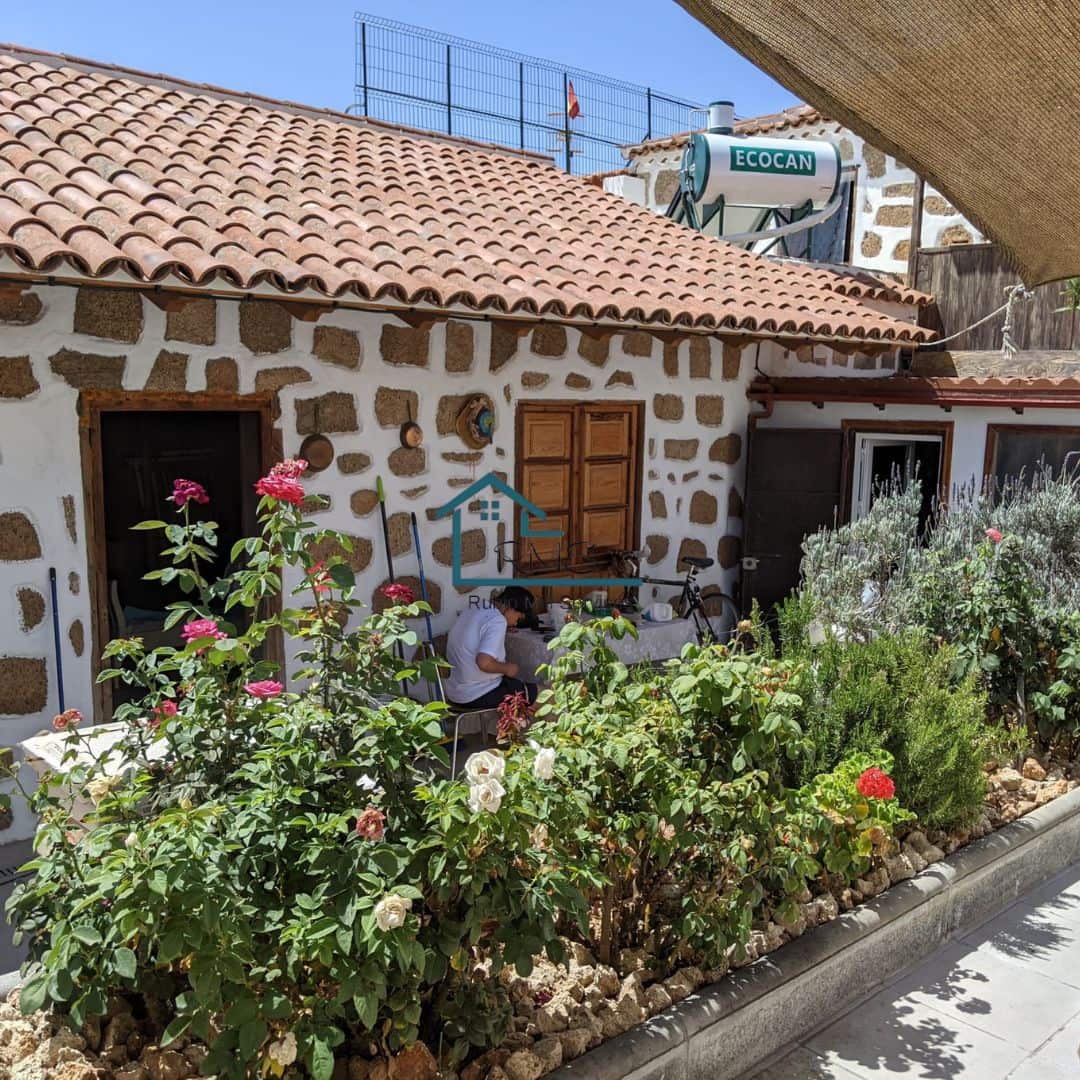 4 soveværelse Villa til salg i Granadilla de Abona med swimmingpool - € 595.000 (Ref: 9218817)