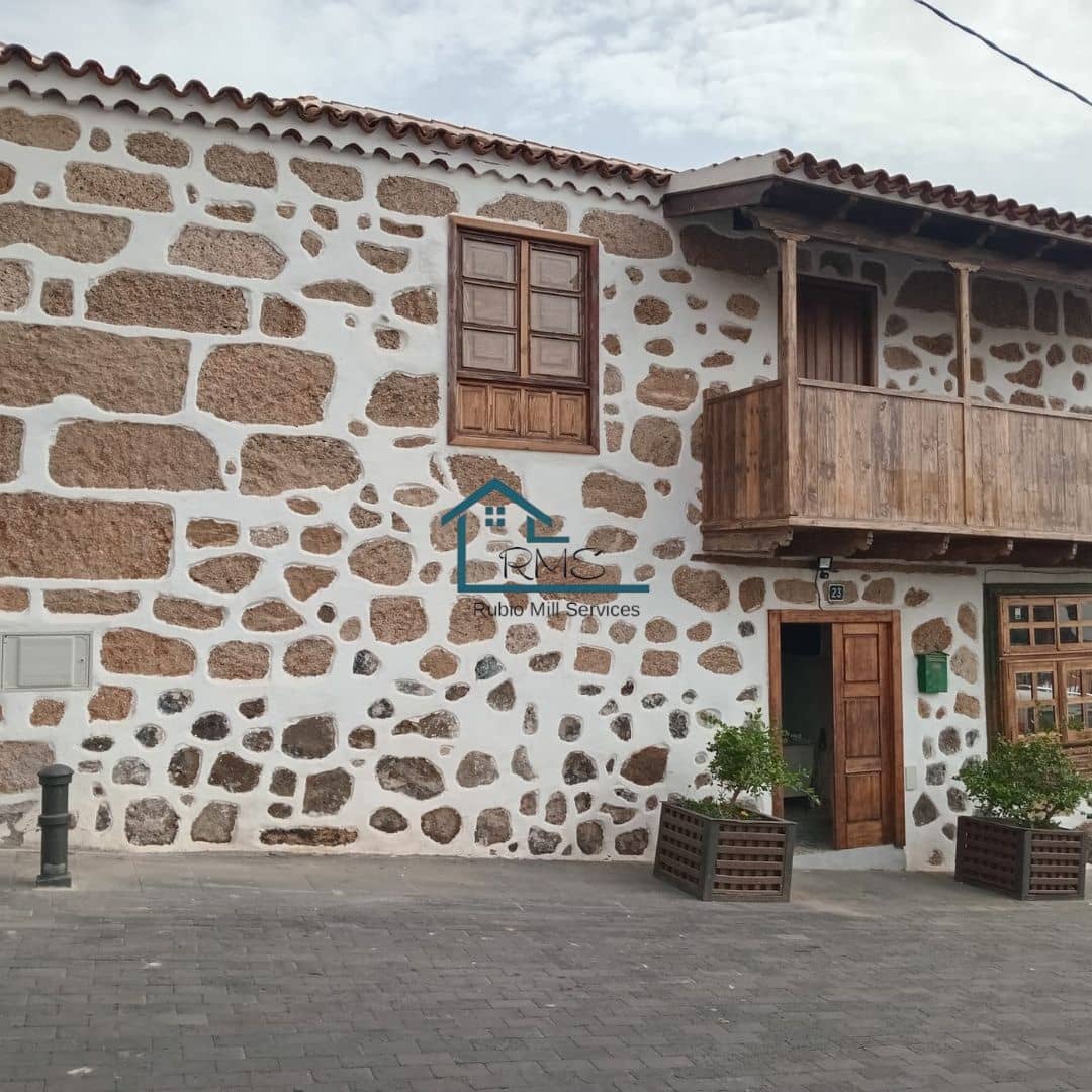 4 soveværelse Villa til salg i Granadilla de Abona med swimmingpool - € 595.000 (Ref: 9218817)