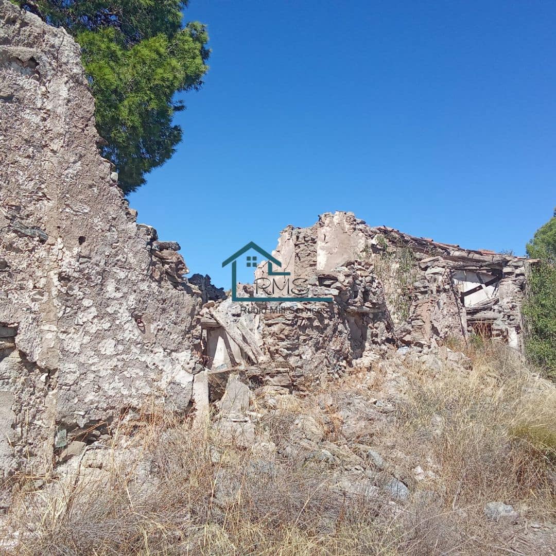 Ruin till salu i Henares - 45 000 € (Ref: 9231256)