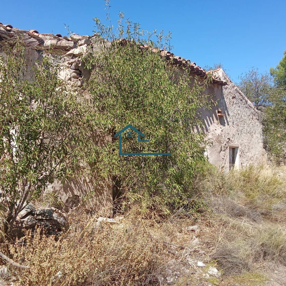 Ruin till salu i Henares - 45 000 € (Ref: 9231256)