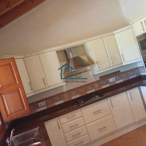 3 slaapkamer Villa te koop in Vélez-Blanco met zwembad garage - € 265.000 (Ref: 9247665)