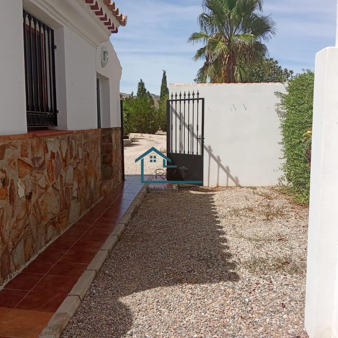 3 slaapkamer Villa te koop in Velez-Blanco met zwembad garage - € 265.000 (Ref: 9247665)