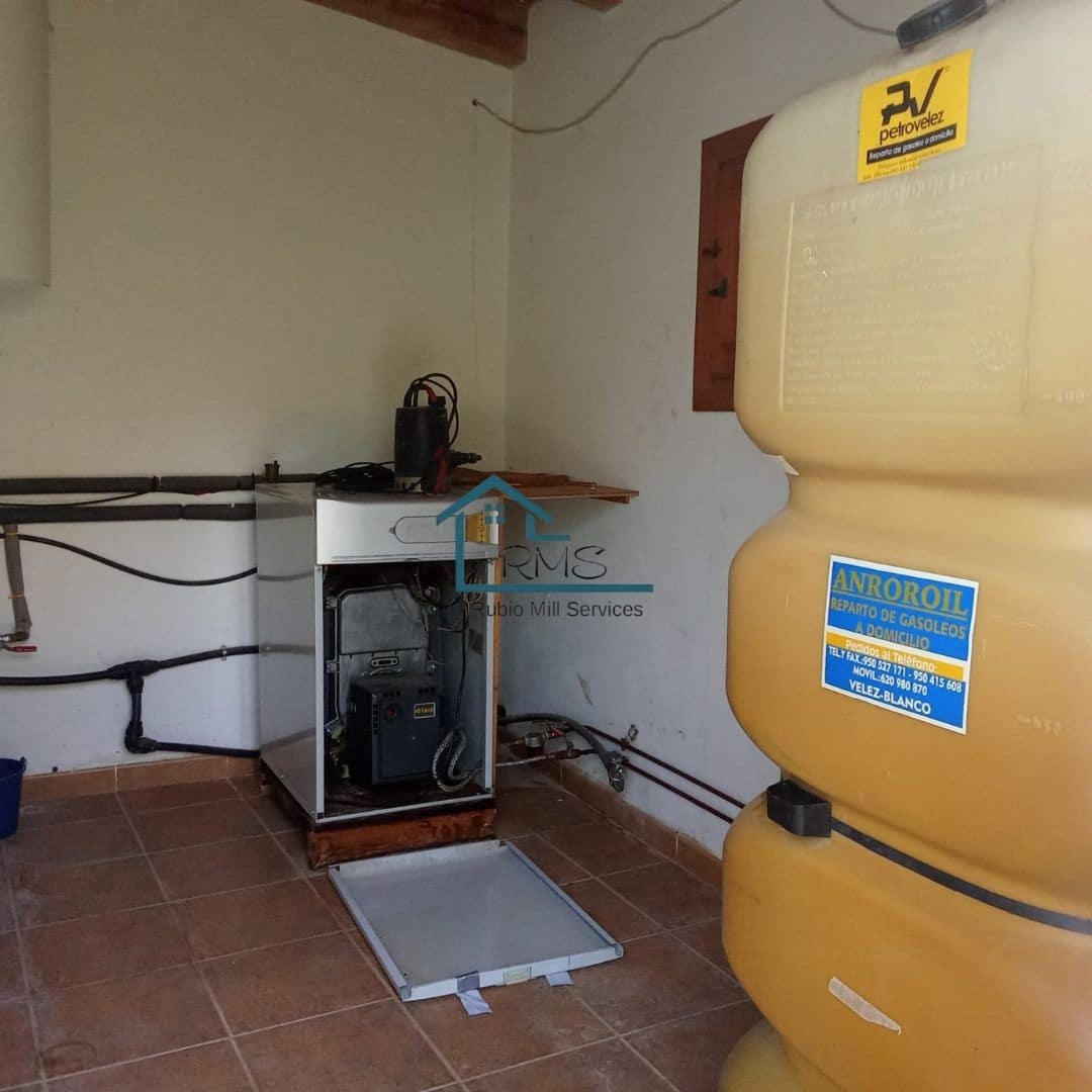 3 slaapkamer Villa te koop in Velez-Blanco met zwembad garage - € 265.000 (Ref: 9247665)