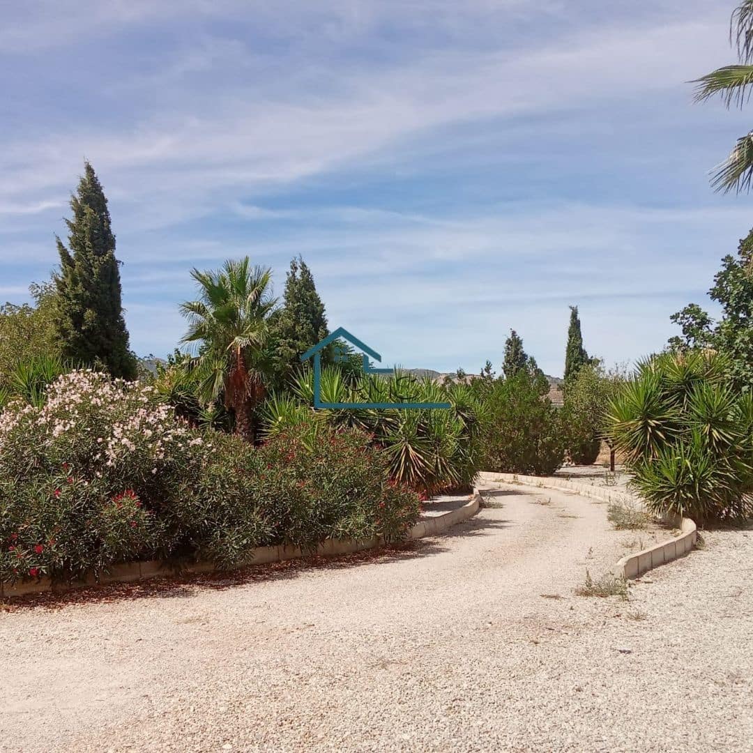 3 slaapkamer Villa te koop in Velez-Blanco met zwembad garage - € 265.000 (Ref: 9247665)