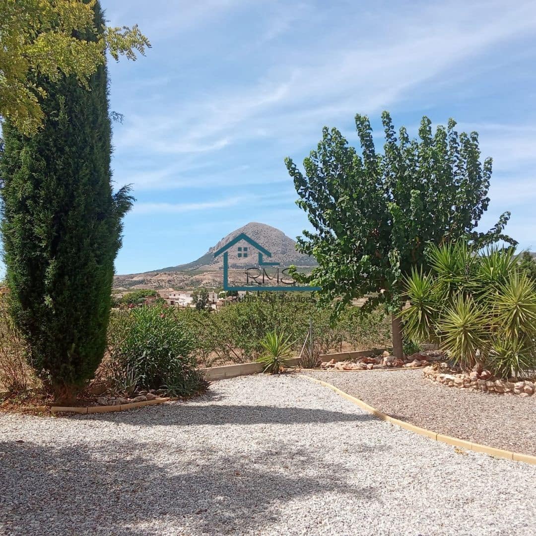 3 slaapkamer Villa te koop in Velez-Blanco met zwembad garage - € 265.000 (Ref: 9247665)