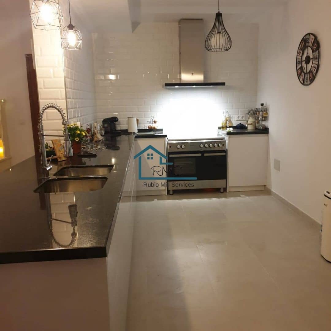 3 slaapkamer Villa te koop in Velez-Rubio met zwembad garage - € 229.000 (Ref: 9417832)