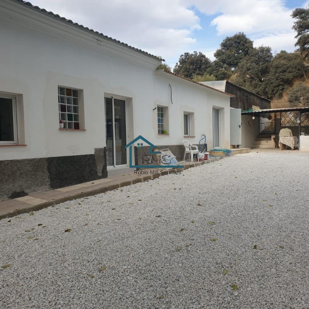 3 slaapkamer Villa te koop in Velez-Rubio met zwembad garage - € 229.000 (Ref: 9417832)